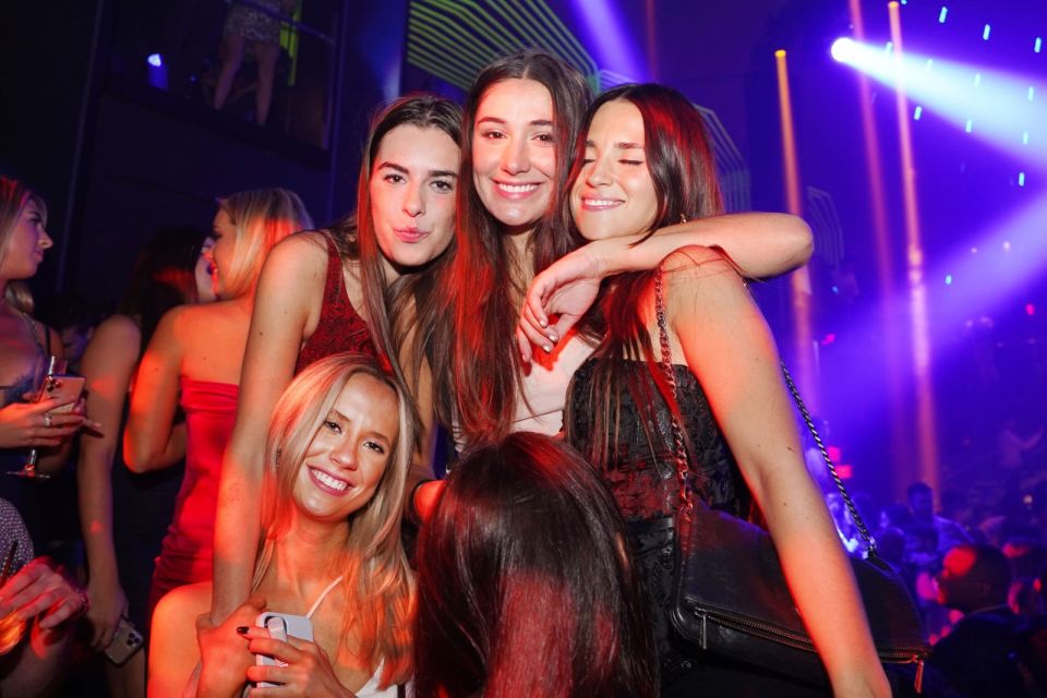 Miami: Party Bus, Club Entry, and Open Bar Night Experience - Sum Up