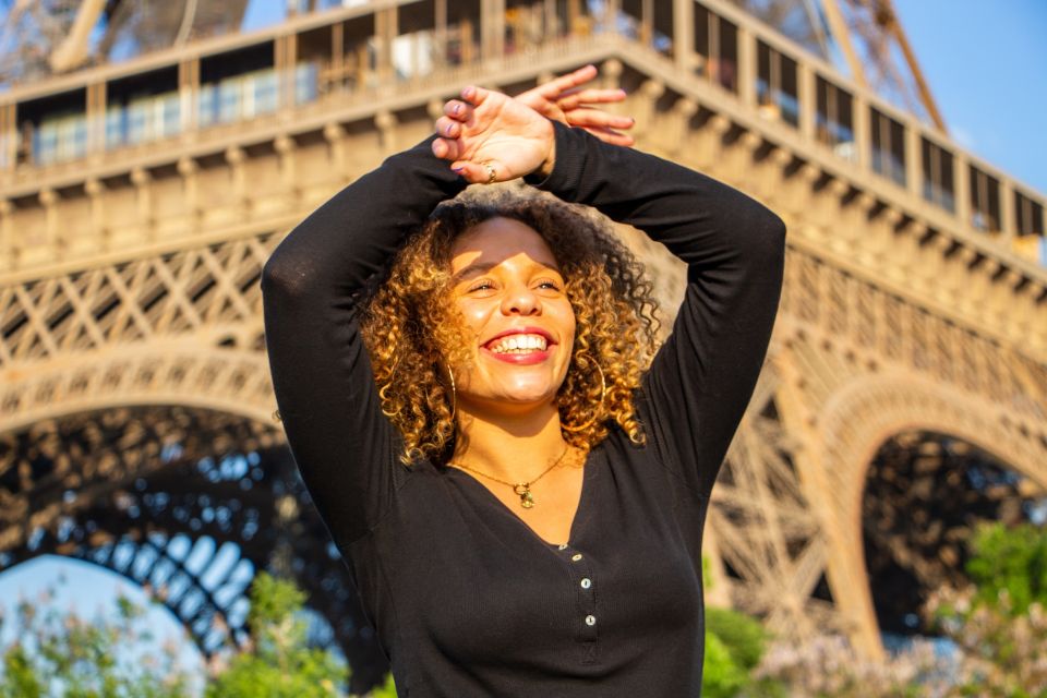 Paris: Private Photoshoot at the Eiffel Tower - Common questions