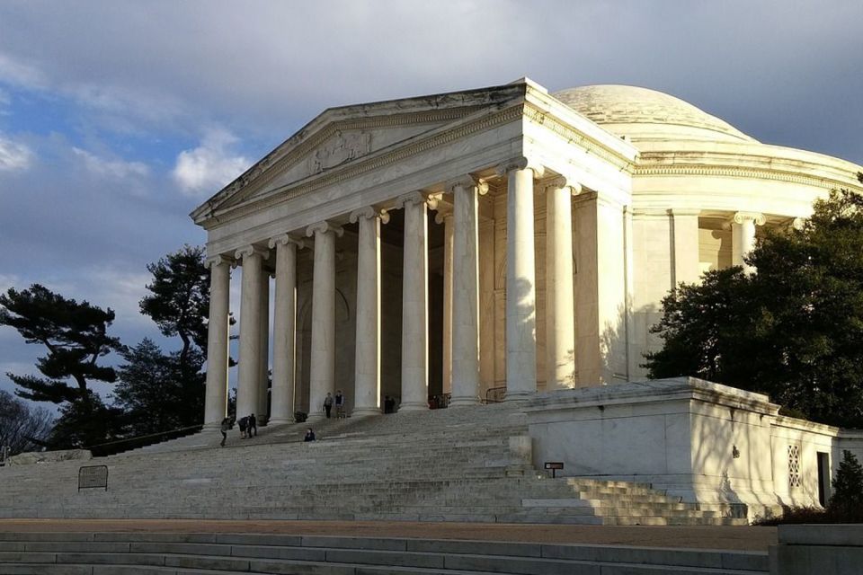 Washington, DC: Guided Small Group 4-Hour Day Tour - Common questions