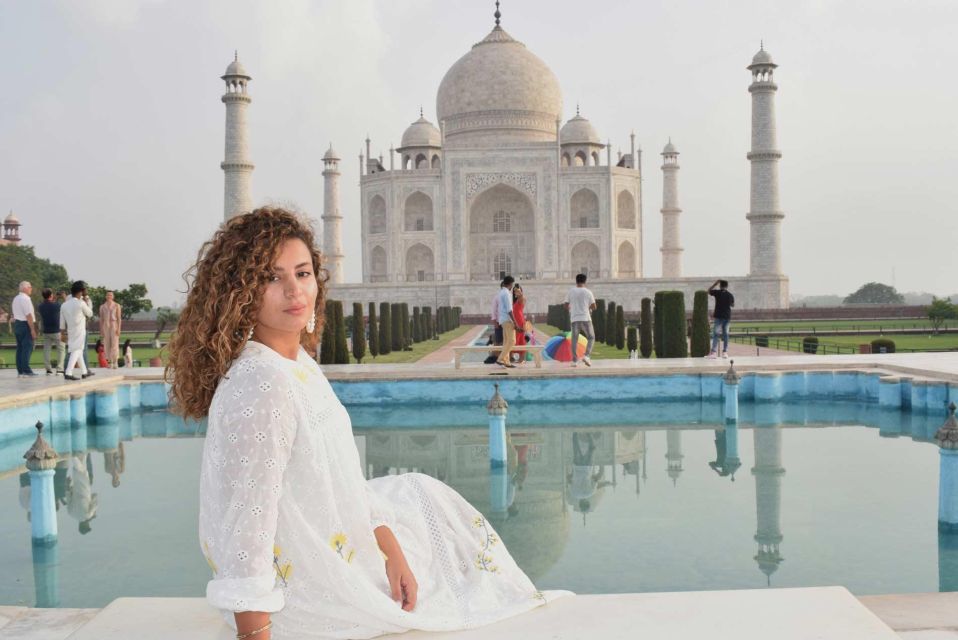 Embark on an Express Journey to Taj : Same Day Bliss at Taj - Key Points