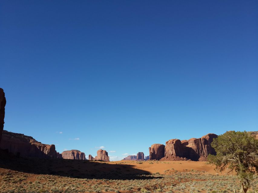 Monument Valley 2.5 Hour Guided Vehicle Tour - Key Points