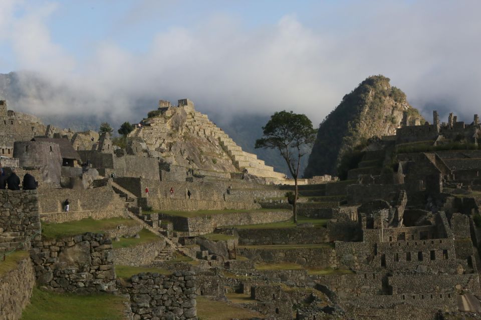 Short Inca Trail Trek to MachuPicchu - Premium Tour - Key Points