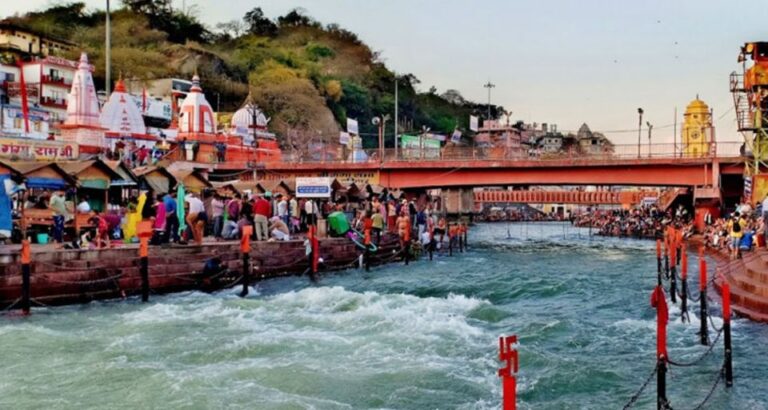 From Delhi: Private Guided Haridwar and Rishikesh Day Tour