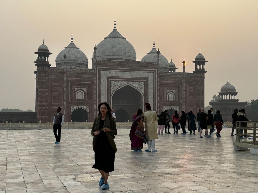 From Delhi: Private Taj Mahal, Agra Fort, and Baby Taj Tour