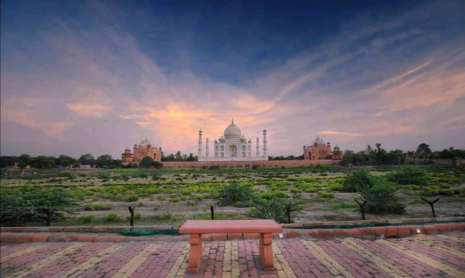 From Delhi : Taj Mahal, Agra Fort, and Baby Taj Guided Tour