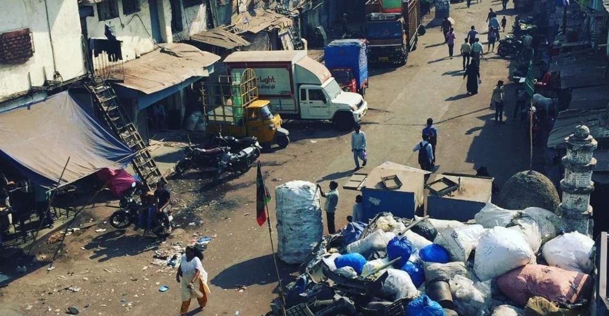 Mumbai: Sightseeing and Dharavi Slum Tour