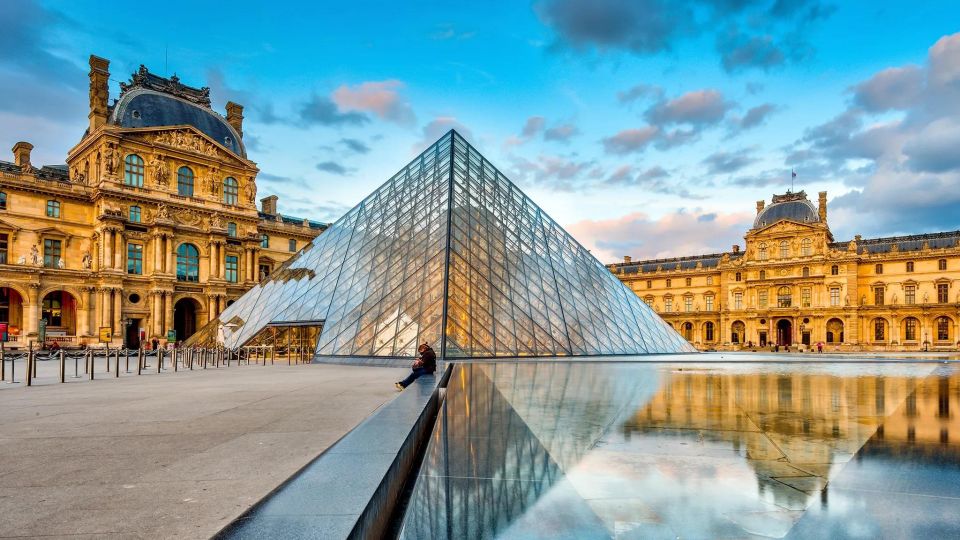 Paris: Private Guided Tour of the Must-See Places.