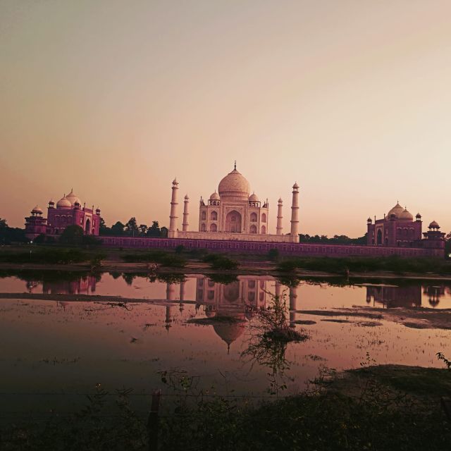 Taj Mahal, Agra: Sunrise Tour From New Delhi by Car