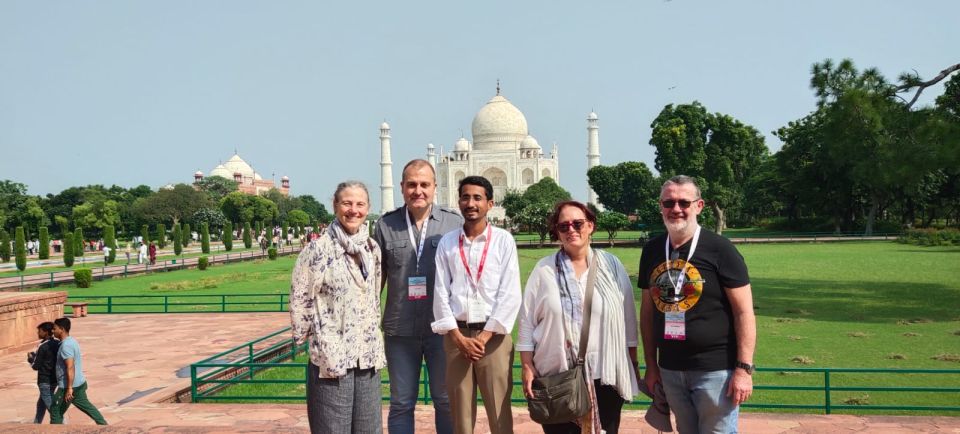 From Delhi: Private Sunrise Taj Mahal, Agra Fort Tour by Car - Highlights