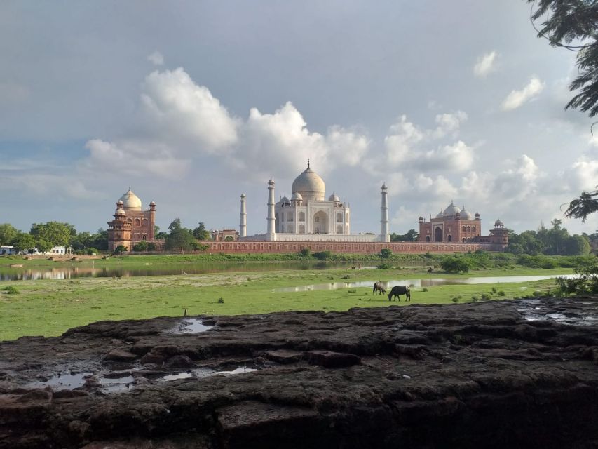 Taj Mahal Sunrise and Sunset Overnight Agra Tour From Mumbai - Languages and Accessibility