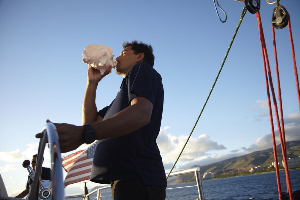 Honokohau: Kona Whale Watching Catamaran Cruise - Description