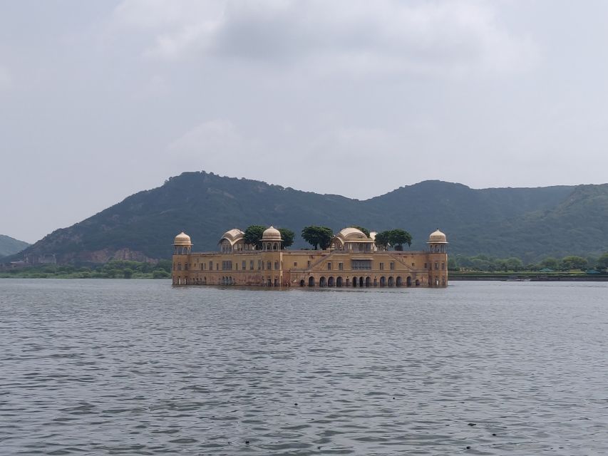 Jaipur: Amber Fort & Jal Mahal Full-Day Private Guided Tour - Itinerary