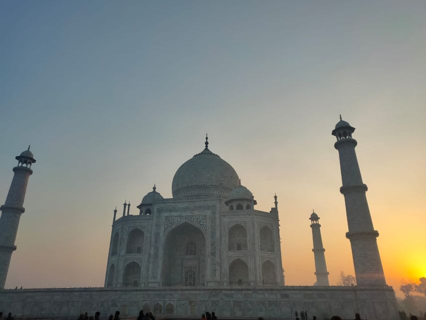 Taj Mahal, Agra: Sunrise Tour From New Delhi by Car - Duration and Languages