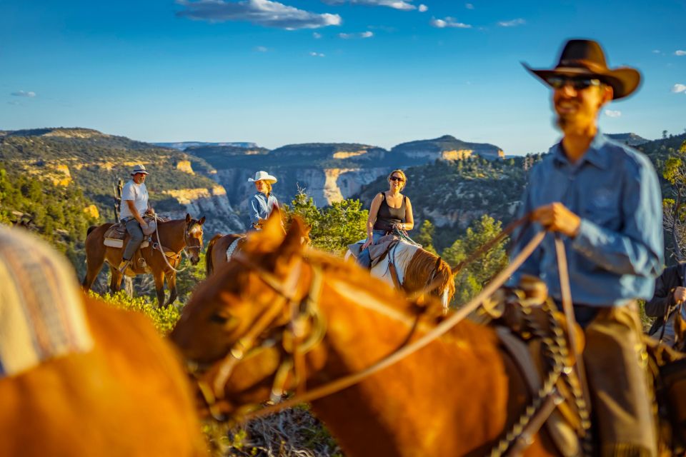 Orderville: Checkerboard Mesa Guided Sunset Horseback Ride - Experience