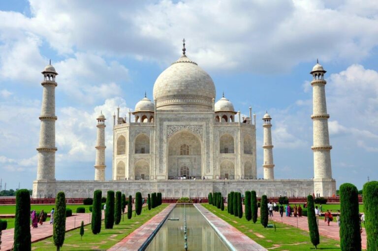 From Delhi: Private Taj Mahal Tour By Indias Fastest Train