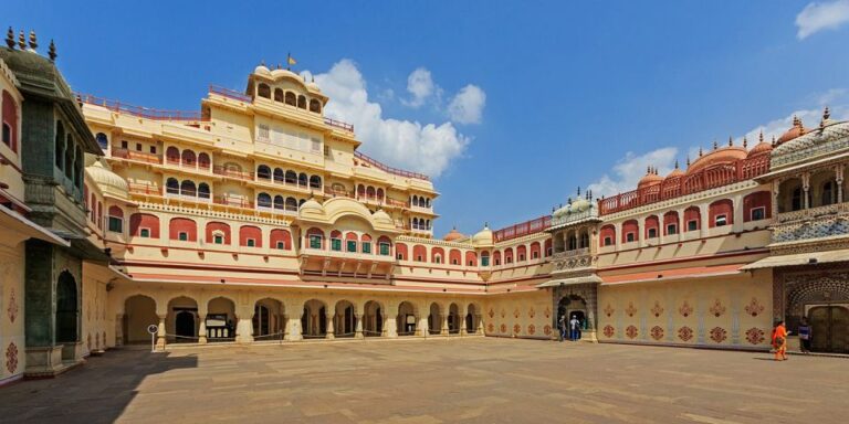 Golden Triangle Tour by Car in 3 Nights and 4 Days