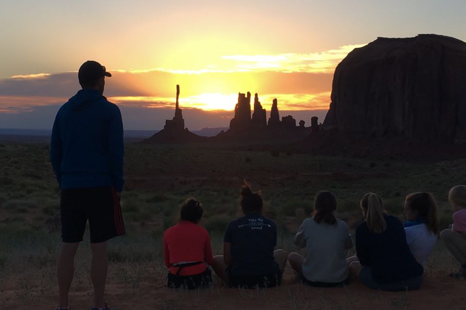 Monument Valley: Sunset Tour With Navajo Guide - Tour Details