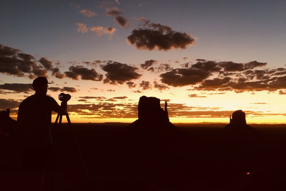 Monument Valley: Sunset Tour With Navajo Guide - Meeting Point and Info