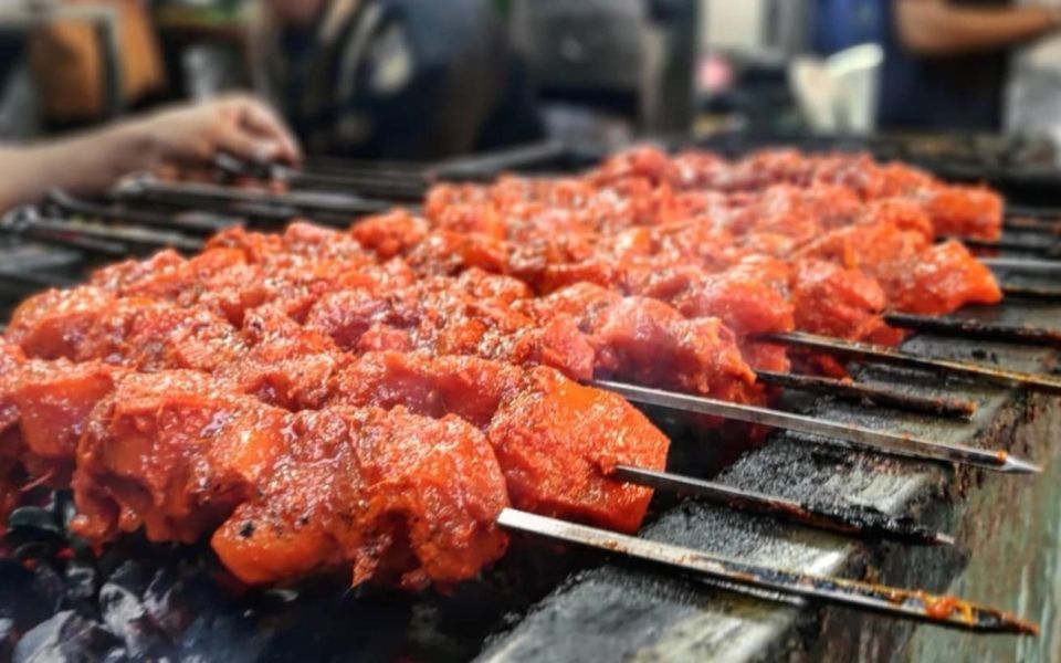 Experience Mumbai Street Food Tour - Street Food Sampling