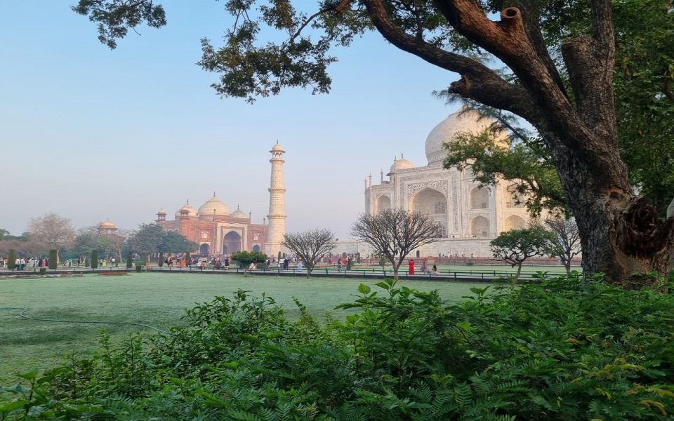 From Agra: One Day Trip of Taj Mahal & Fatehpur Sikri - Booking Details