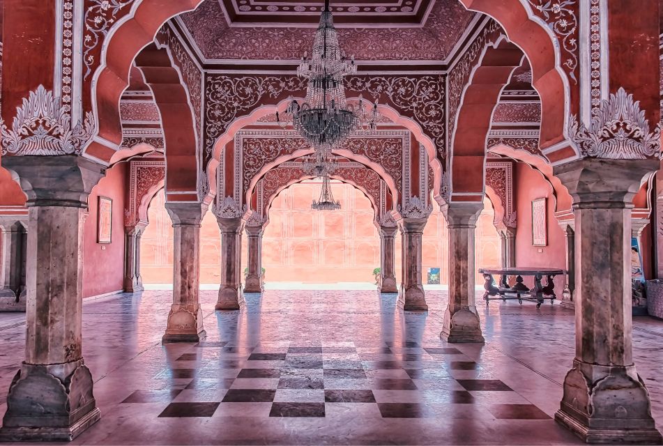 Jaipur: City Palace, Hawa Mahal & Jantar Mantar Private Tour - Detailed Tour Itinerary