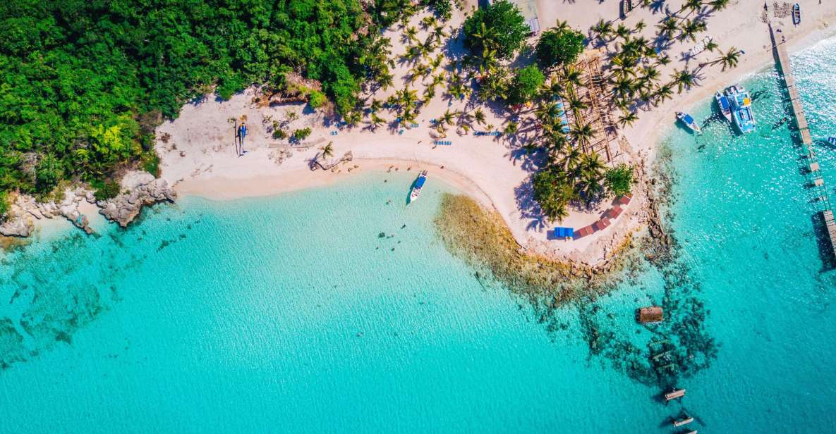 Santo Domingo: Saona Island Catamaran Tour With Lunch & Bar - Sum Up