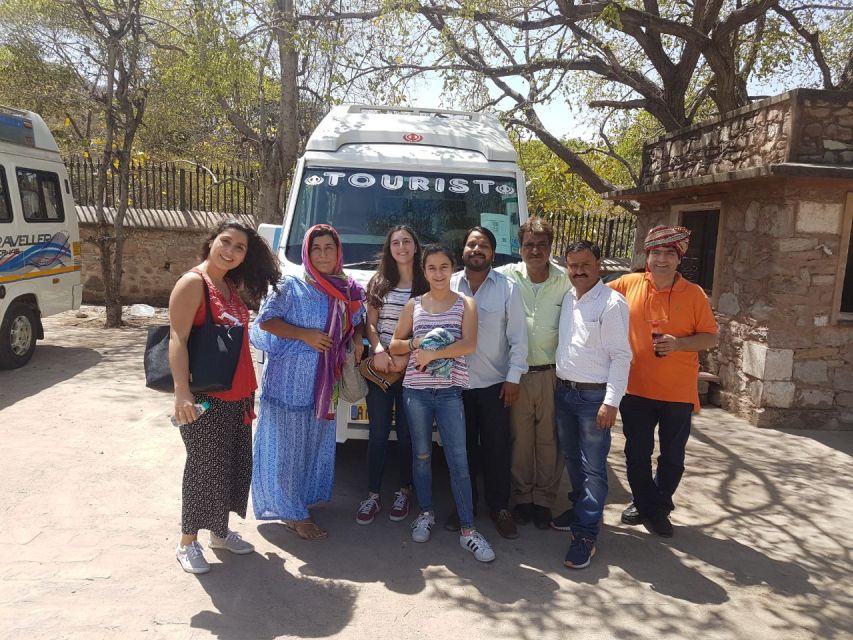 Jaipur : Full Day Sharing Group Guided Sightseeing Tour - Key Points