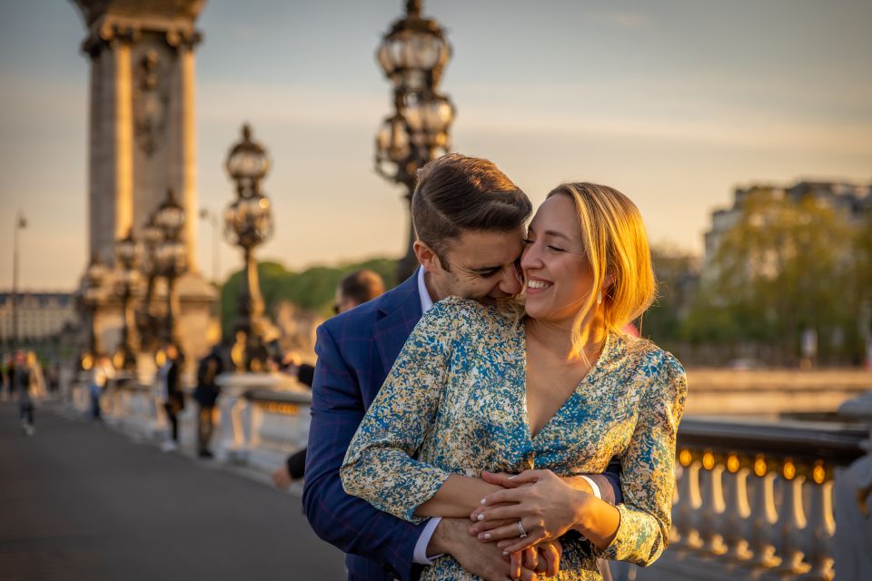 Paris Private Photoshoot With a Parisian Photographer - Key Points