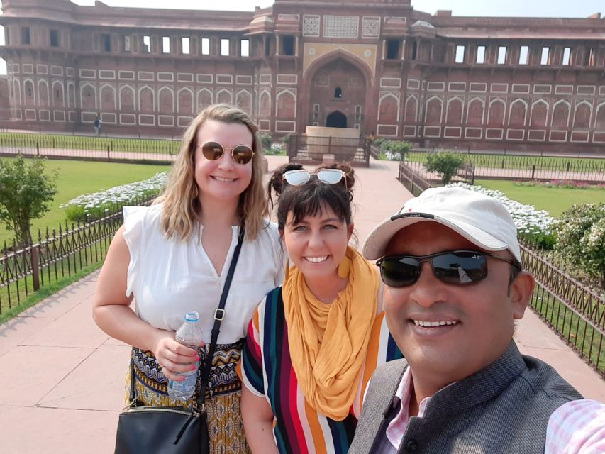 Same Day Tajmahal Tour With Holi Celebration - Key Points