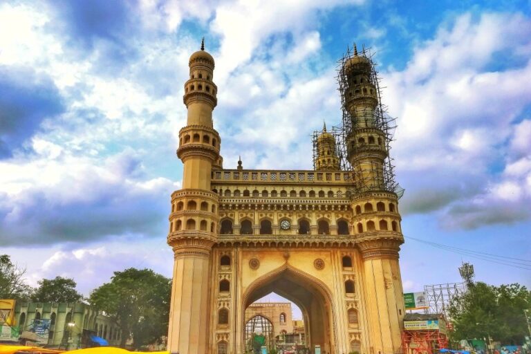 Hyderabad: Full-Day City Tour With Boat Ride