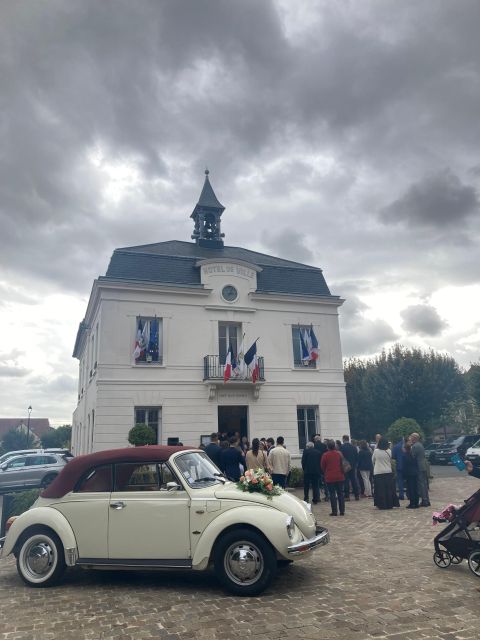 Visit in Classic Car Paris Chantilly Versailles Auvers