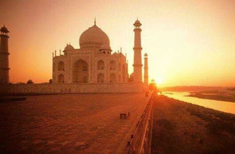 Agra: Round Trip, Full-Day Private Tour With Taj Mahal Entry - Itinerary Highlights