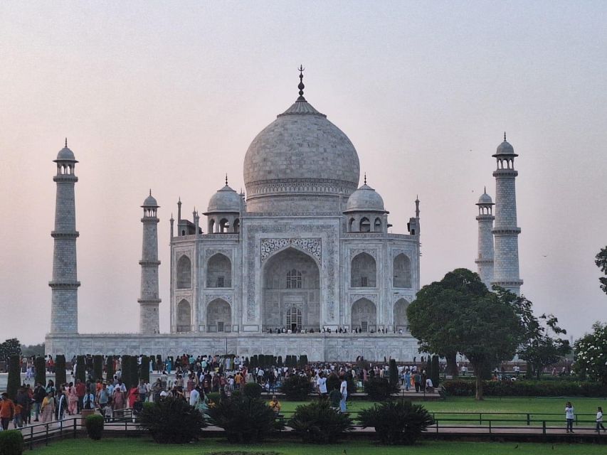 Same Day Taj Mahal Tour By Flight From Ahmedabad - Tour Description