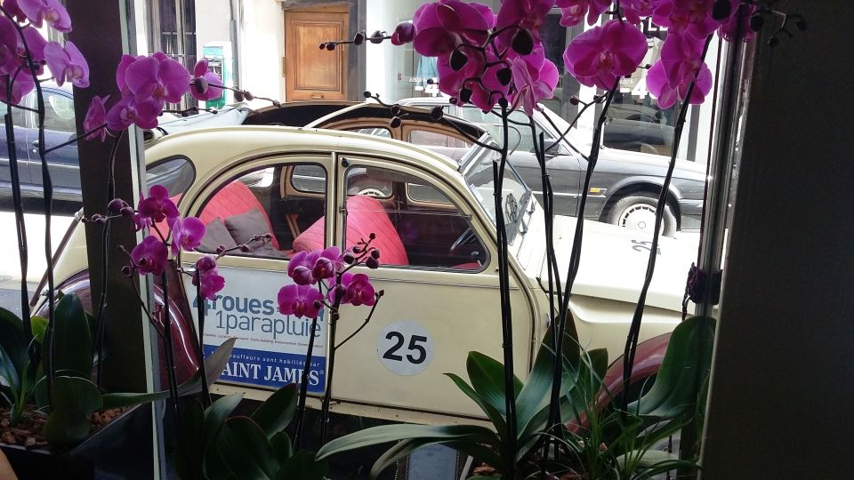 Paris: Private Little-Known Places Tour in Citroën 2CV 2h - Booking Information and Flexibility