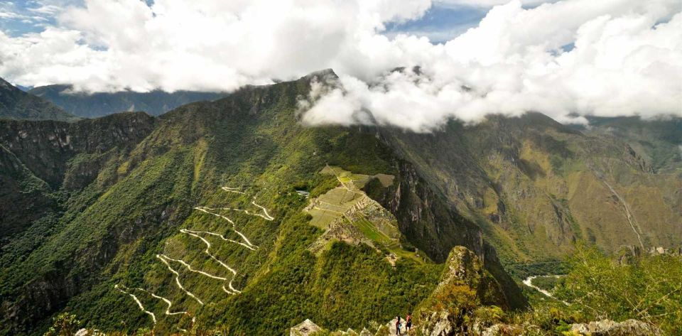 Tour Machu Picchu + Machu Picchu Mountain 1 Day - Group Size