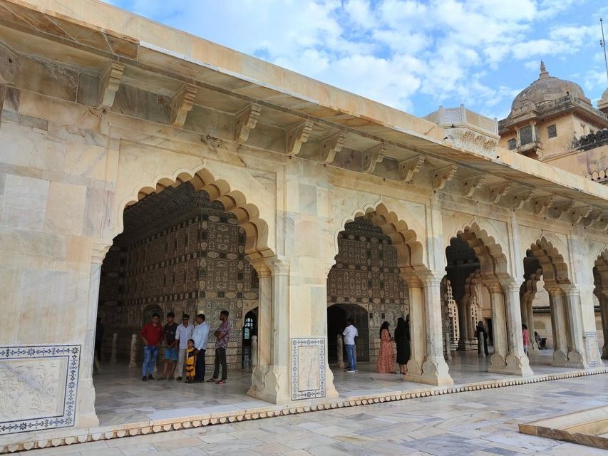 Amber Fort Skip-The-Line E-Tickets & Guide Jaipur Transfers - Common questions