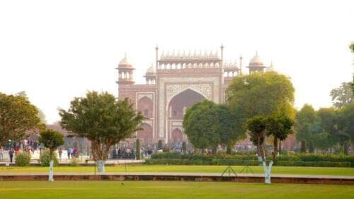 From Delhi: Taj Mahal & Agra Private Day Tour With Transfers - Sum Up