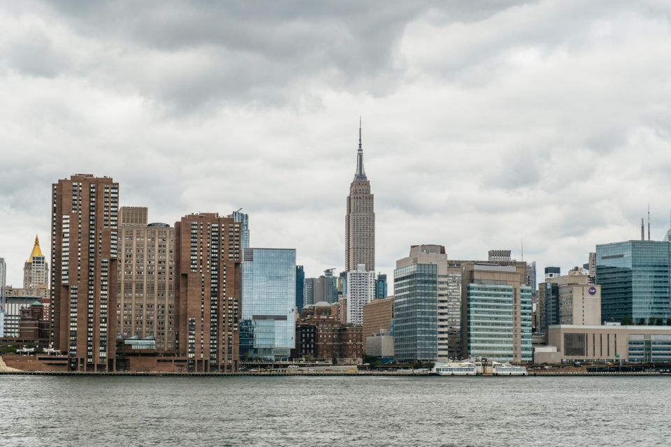 NYC: Admire Manhattans Architecture on a 1920s Yacht Cruise - Directions