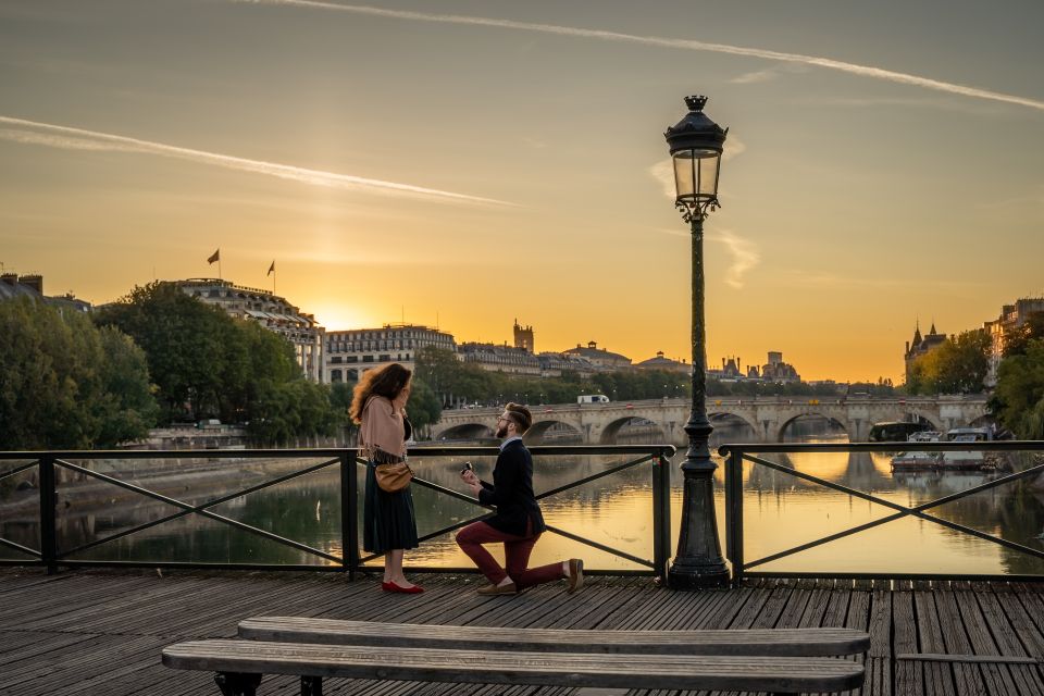 Paris: Cinematic and Fun Photoshoot With a Professional - Sum Up