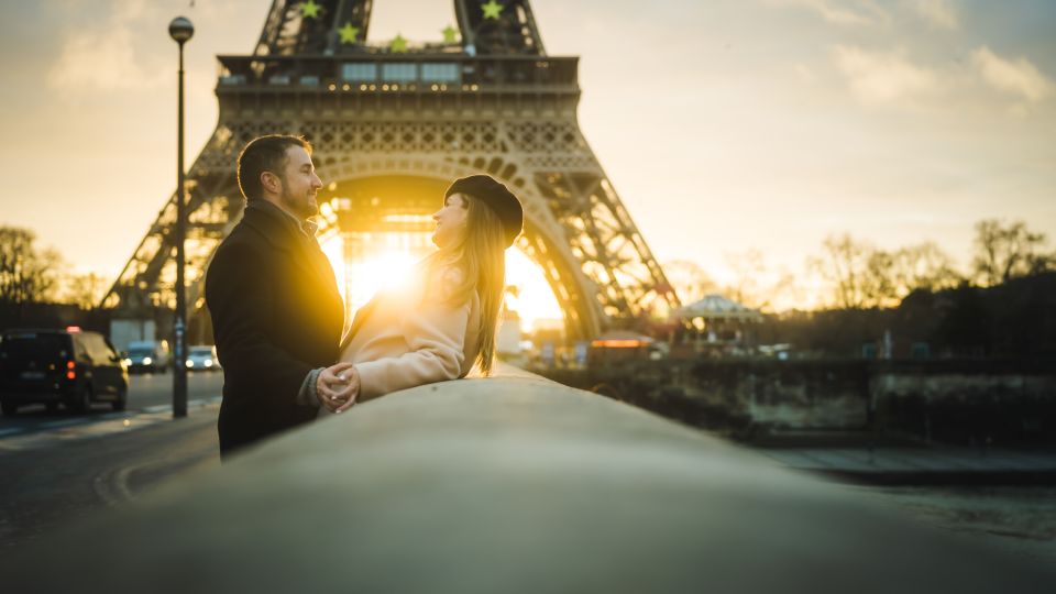 Paris: Cinematic and Fun Photoshoot With a Professional - Common questions