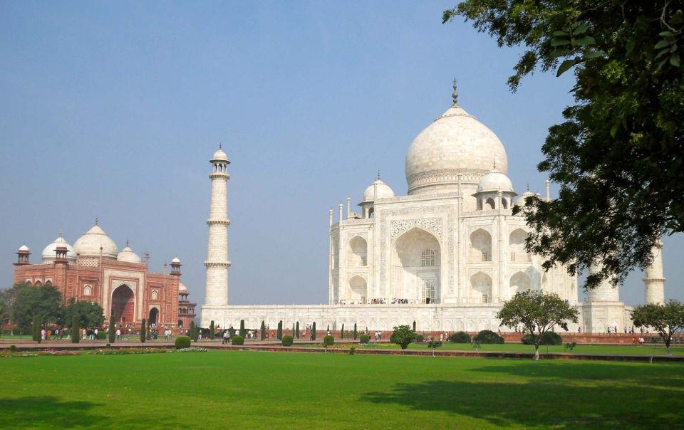 From Jaipur: Taj Mahal and Agra Fort Private Day Trip By Car