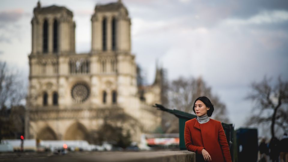 Paris: Cinematic and Fun Photoshoot With a Professional - Key Points