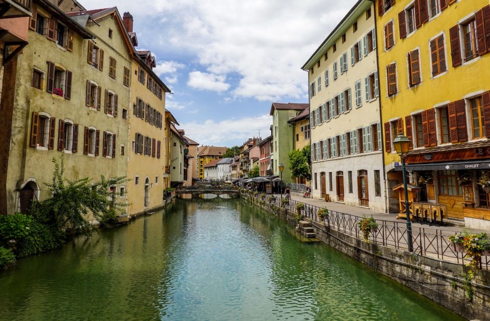 Private 2-Hour Walking Tour of Annecy With Official Guide - Tour Details