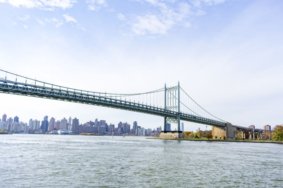 From Manhattan: Bronx, Queens and Brooklyn Half-Day Tour - Tour Experience