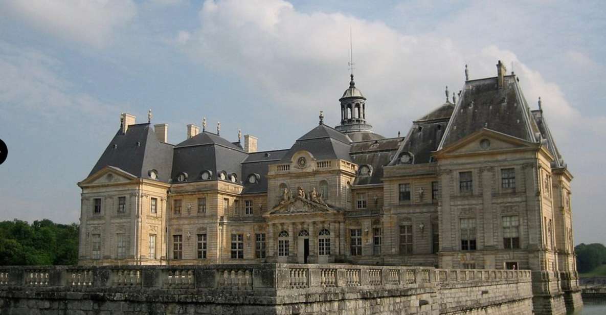 Private Tour: Vaux Le Vicomte & Fontainebleau Castles - Itinerary