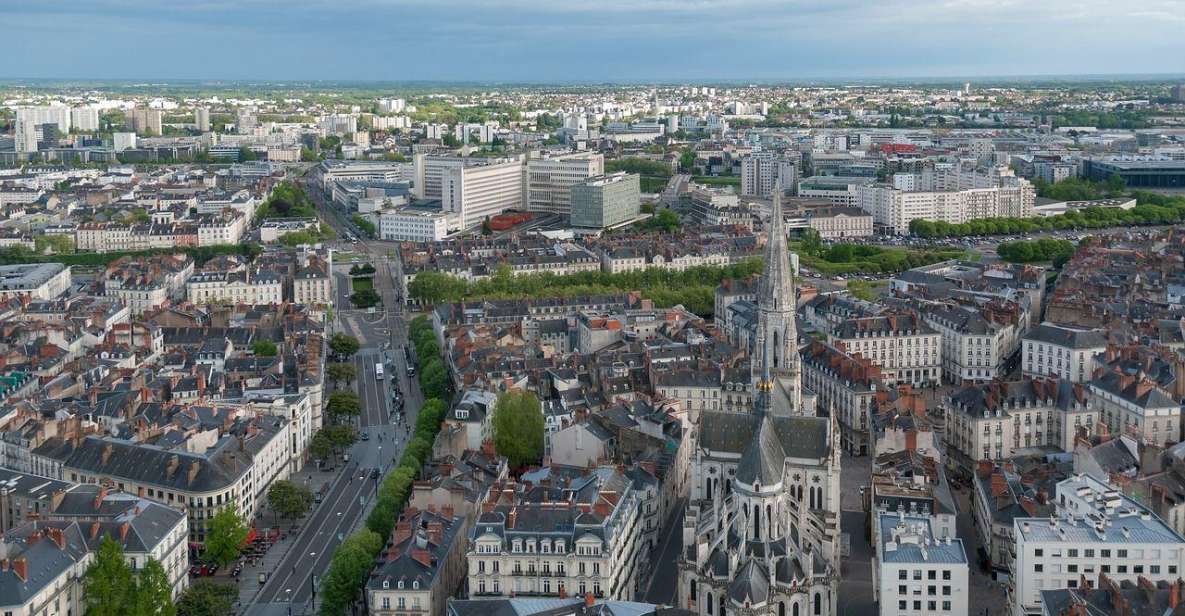 Nantes Private Guided Walking Tour - Duration and Languages