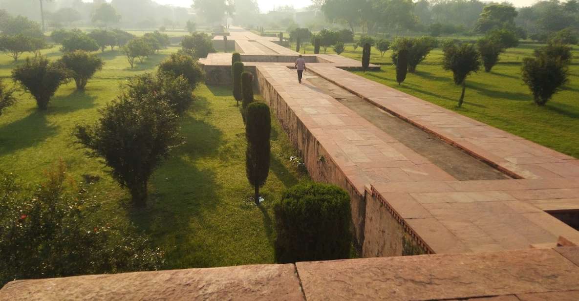 River Front Gardens of Agra - Exploring Garden Tombs in Agra