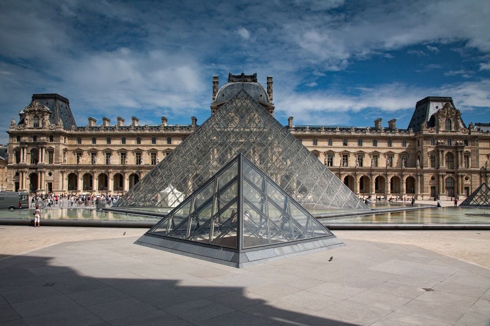 Paris: Louvre Highlights Private Guided Tour W/ Entry Ticket - Important Information for Participants