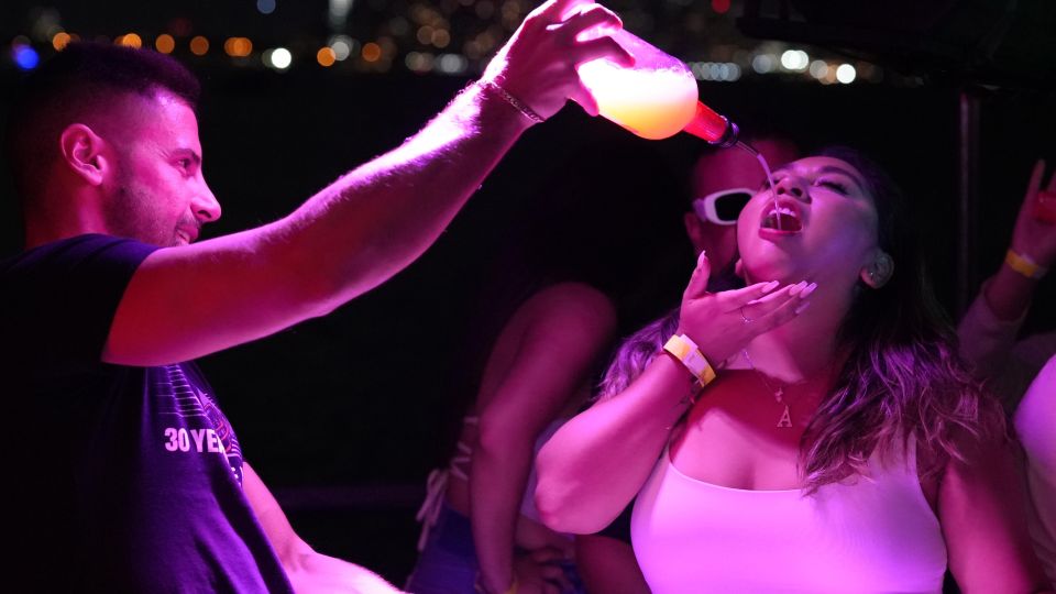 Miami: Booze Cruise Boat Party With DJ, Snacks, & Open Bar - Additional Information