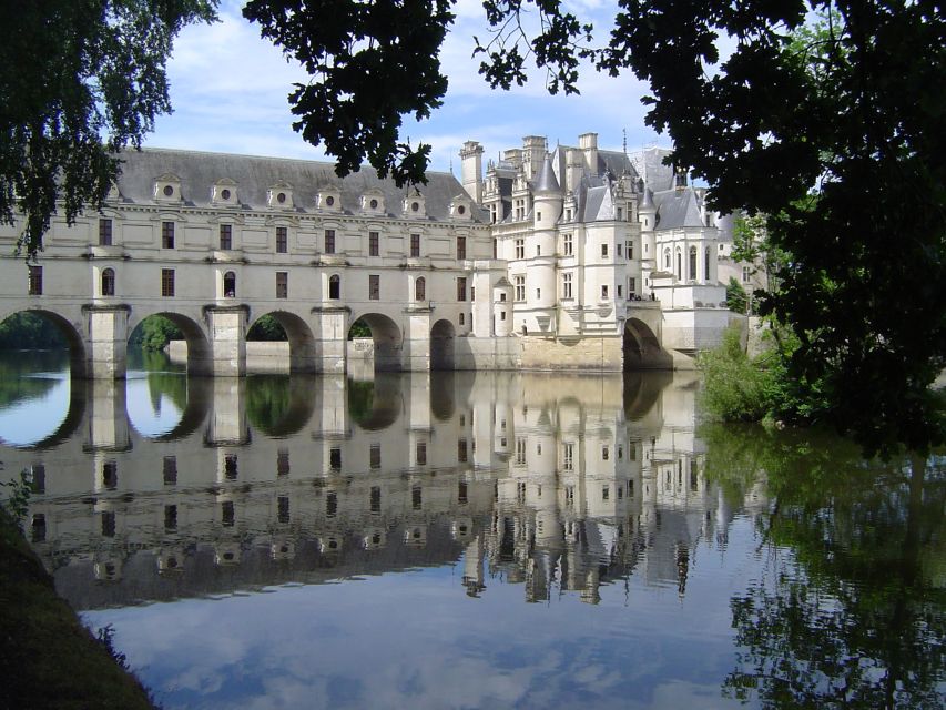 Paris: Top Loire Castles With Lunch and Wine - Sum Up